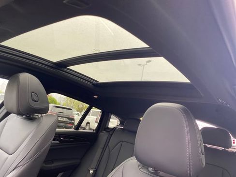 Used 2025 BMW X4 xDrive30i AWD/4WD image 16