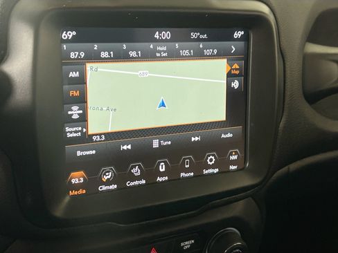 Used 2022 Jeep Renegade Limited w/ Sun, Sound & Wheels Group AWD/4WD image 15