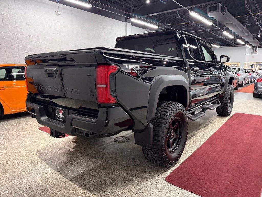 Used 2025 Toyota Tacoma TRD Off-Road AWD/4WD image 16