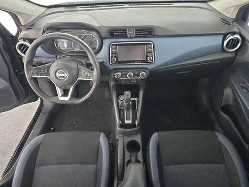 Used 2025 Nissan Versa SV image 24