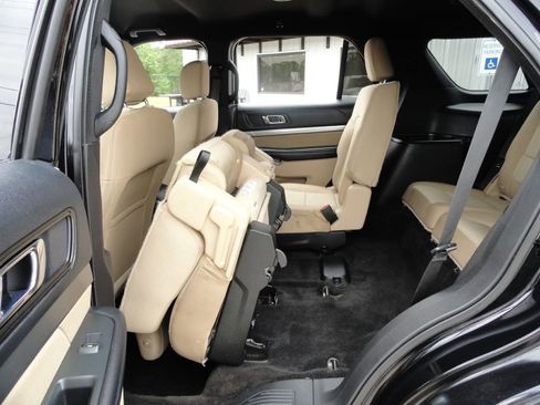 Used 2016 Ford Explorer 4WD image 12