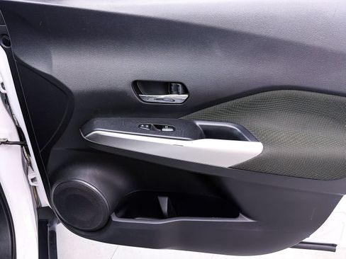 Used 2019 Nissan Kicks SV w/ Exterior Package FWD image 29