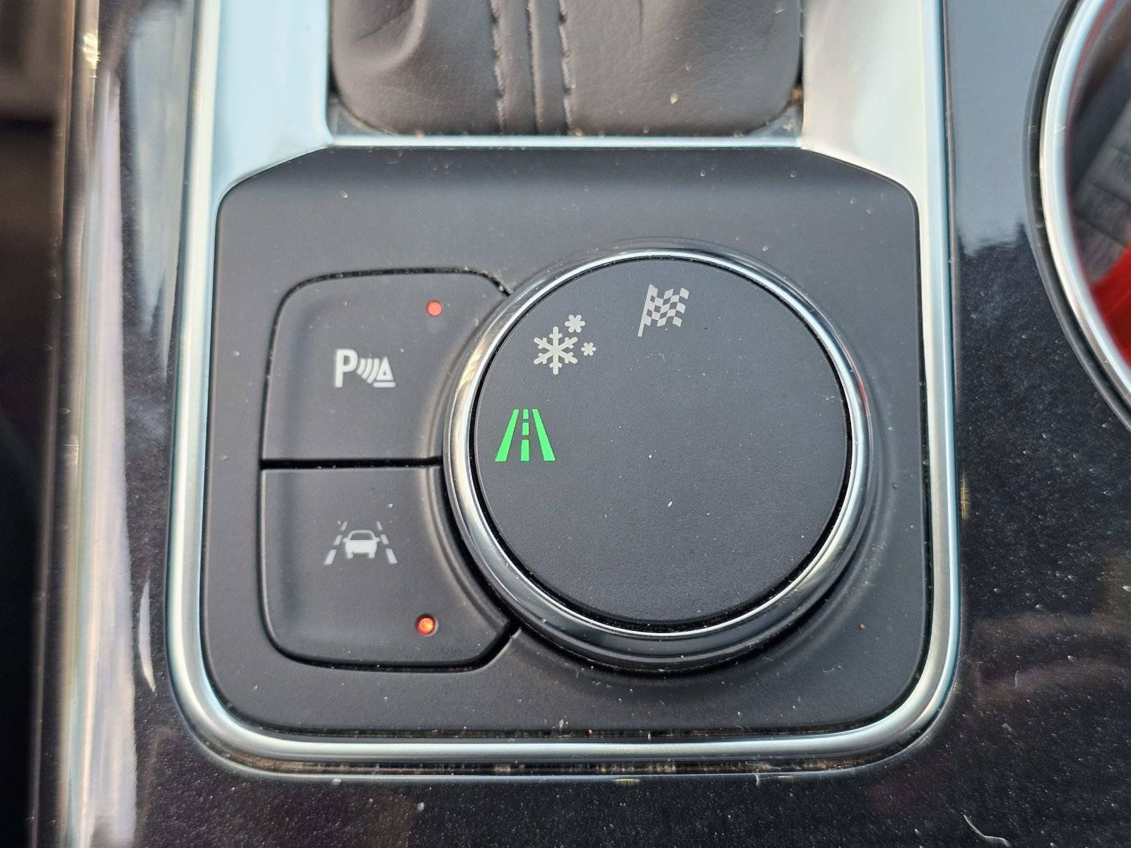 Used 2023 Chevrolet Blazer Premier FWD image 30