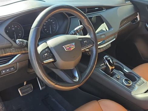 Certified 2023 Cadillac XT4 Sport AWD/4WD image 16