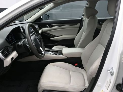 Used 2021 Honda Accord Hybrid image 12