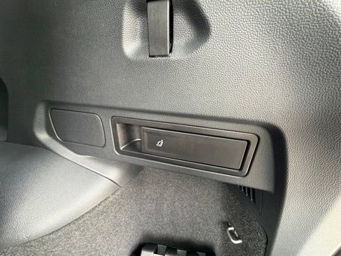 Used 2020 Volkswagen Tiguan SE R-Line w/ 3rd Row Seat Package AWD/4WD image 79