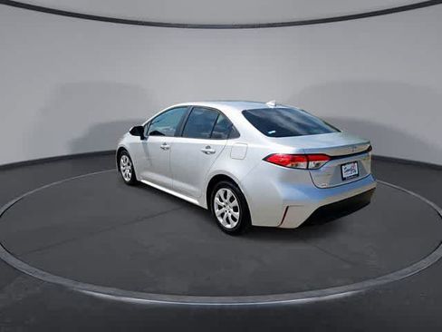 Used 2024 Toyota Corolla LE FWD image 6