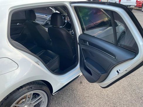 Used 2019 Volkswagen Golf R 4-Door image 21