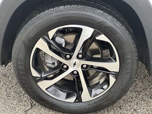 Used 2024 Chevrolet Trax RS w/ Driver Confidence Package image 13