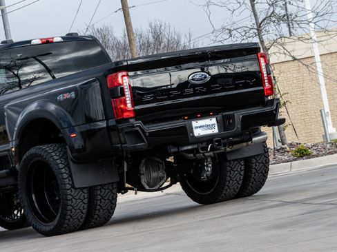 Used 2025 Ford F450 Lariat image 8