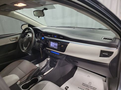 Used 2014 Toyota Corolla LE image 26
