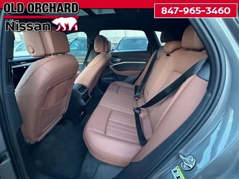 Used 2019 Audi e-tron Premium Plus image 12