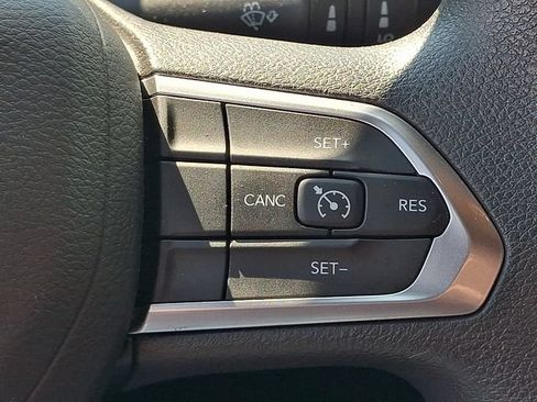 Used 2025 Jeep Compass Sport AWD/4WD image 22