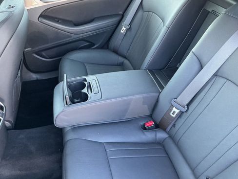 Used 2018 Genesis G80 3.8 w/ Option Group 02 RWD image 20