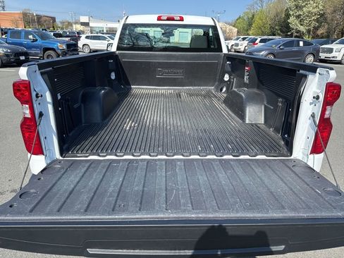 Used 2025 Chevrolet Silverado 1500 W/T image 33
