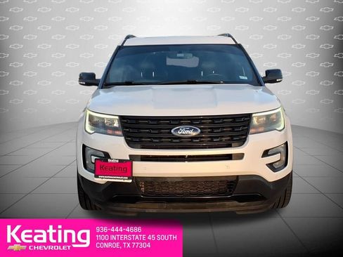 Used 2017 Ford Explorer Sport w/ Equipment Group 401A AWD/4WD image 4