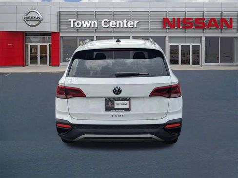 Used 2023 Volkswagen Taos S FWD image 6