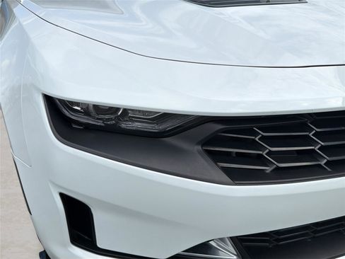 Used 2021 Chevrolet Camaro LT RWD image 30