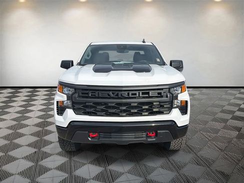 Used 2024 Chevrolet Silverado 1500 Custom Trail Boss image 2