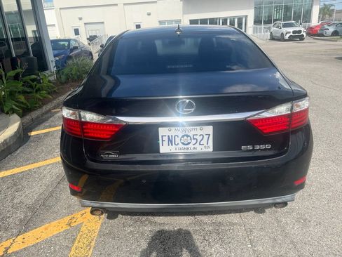 Used 2013 Lexus ES 350 w/ Luxury Pkg FWD image 3