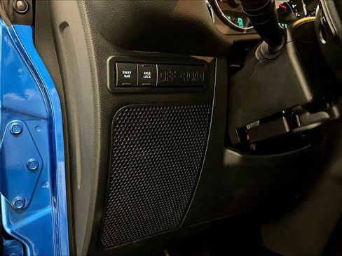 Used 2016 Jeep Wrangler Unlimited Rubicon AWD/4WD image 15