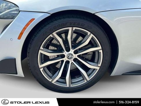 Used 2021 Toyota Supra w/ Safety & Technology Package RWD image 9