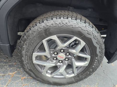 New 2026 GMC Sierra 1500 SLT w/ SLT Premium Plus Package image 7