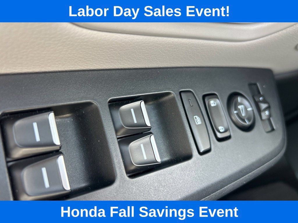 Used 2025 Honda Pilot EX-L image 24