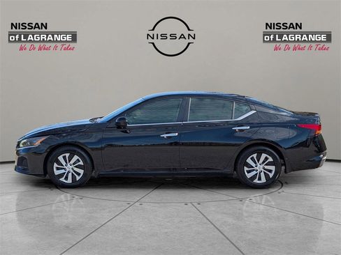 Used 2023 Nissan Altima 2.5 S image 8