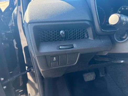 Used 2023 Honda CR-V EX image 12