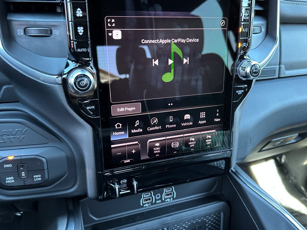 New 2026 RAM 2500 Laramie AWD/4WD image 25