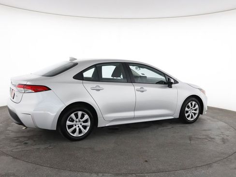 Used 2025 Toyota Corolla LE FWD image 13