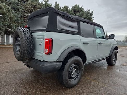 Used 2022 Ford Bronco Black Diamond image 12