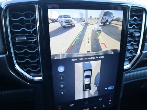 New 2025 Ford Ranger Lariat w/ FX4 Off-Road Package image 8