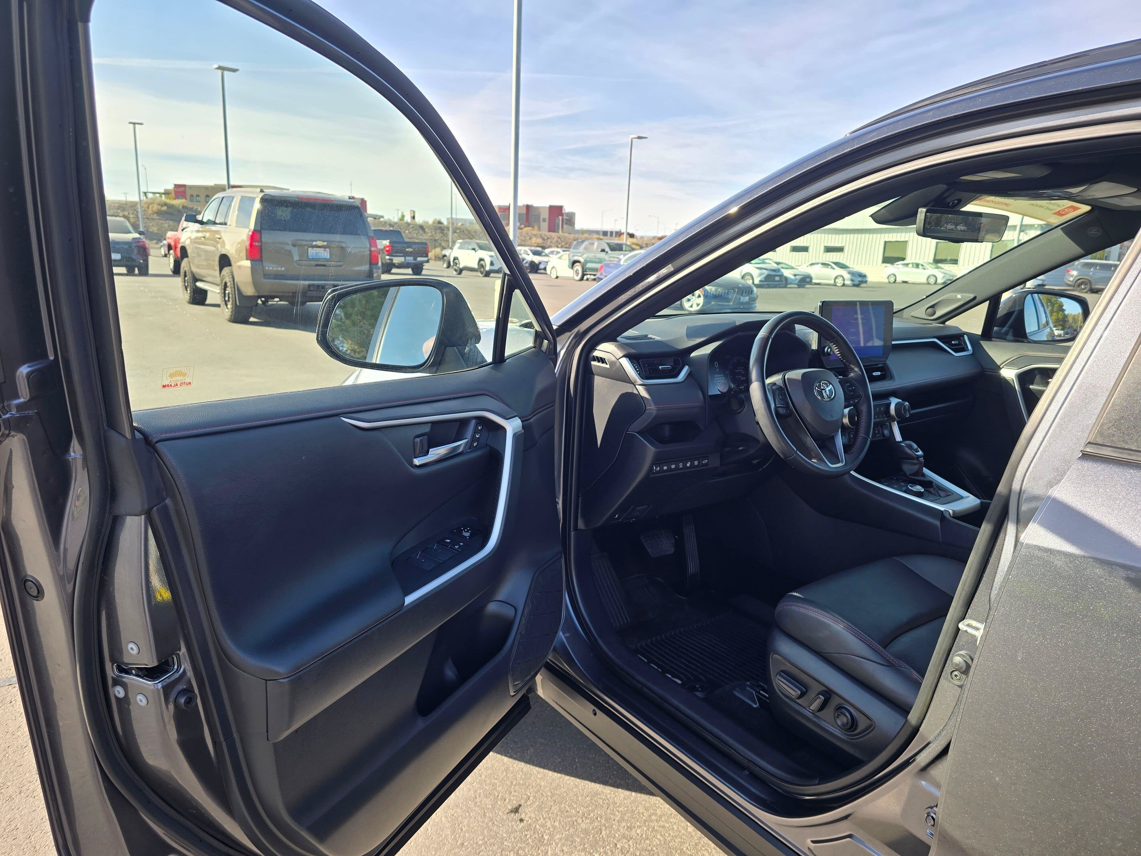 Certified 2023 Toyota RAV4 XSE w/ Premium Package AWD/4WD image 18