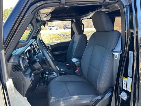 Used 2018 Jeep Wrangler Unlimited Sport S image 42