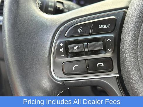 Used 2019 Kia Niro EX FWD image 10