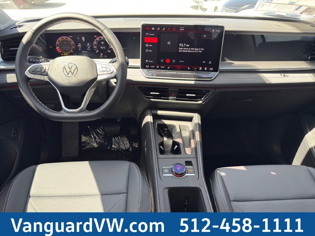 New 2026 Volkswagen Tiguan SE FWD image 22