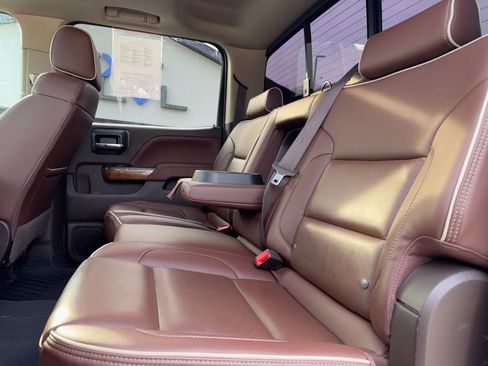 Used 2018 Chevrolet Silverado 2500 High Country image 35