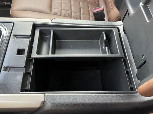 Used 2021 Nissan Titan Platinum Reserve w/ Moonroof Package image 30