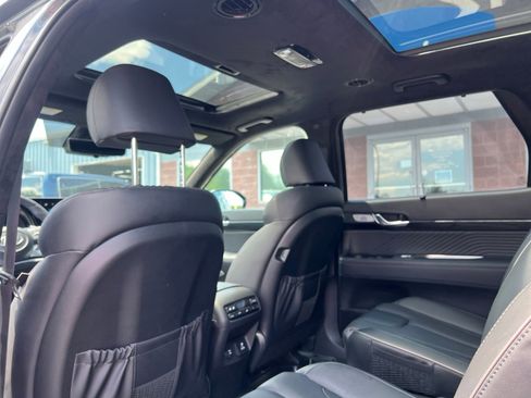 Used 2023 Hyundai Palisade Calligraphy w/ Cargo Package AWD/4WD image 25