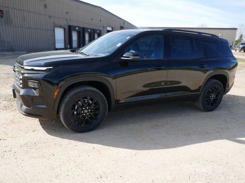 New 2026 Chevrolet Traverse LT w/ Midnight/Sport Edition AWD/4WD image 8