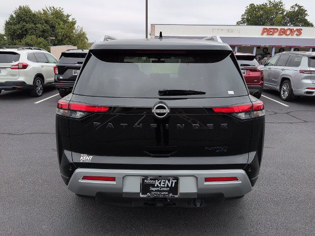 Used 2025 Nissan Pathfinder Platinum w/ Black Appearance Package AWD/4WD image 6