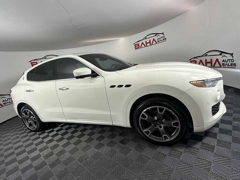 Used 2021 Maserati Levante image 12