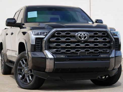 Used 2022 Toyota Tundra Platinum AWD/4WD image 4