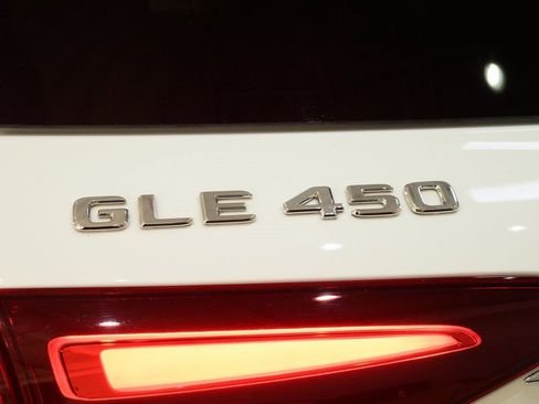 Certified 2024 Mercedes-Benz GLE 450 4MATIC image 23