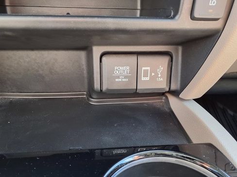Used 2018 Honda Ridgeline RTL-E image 24