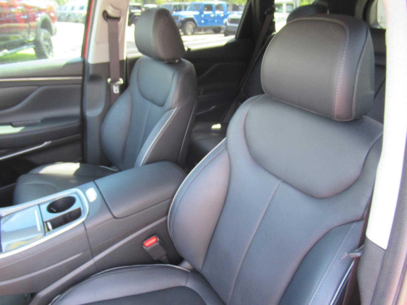 Used 2023 Hyundai Santa Fe Limited FWD image 17