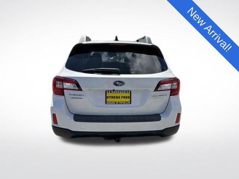 Used 2016 Subaru Outback 2.5i Premium AWD/4WD image 6