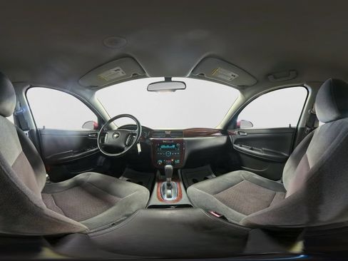 Used 2009 Chevrolet Impala LT FWD image 41